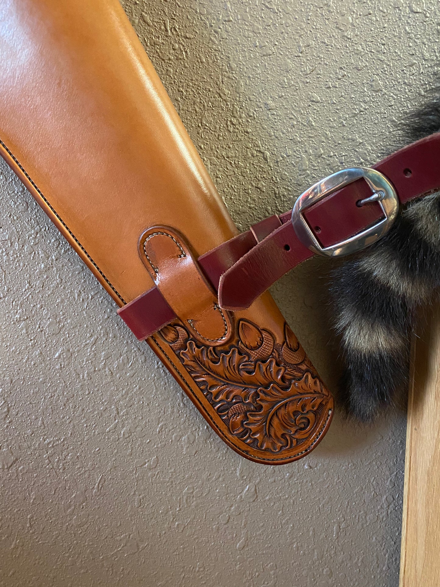 Saddle Rifle Scabbard with Closure-Acorn/Oak Tooling